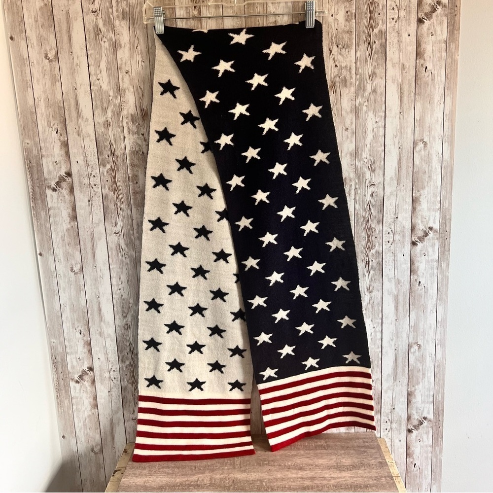 Johnston & Murphy Wool Star Patriotic Wool Scarf